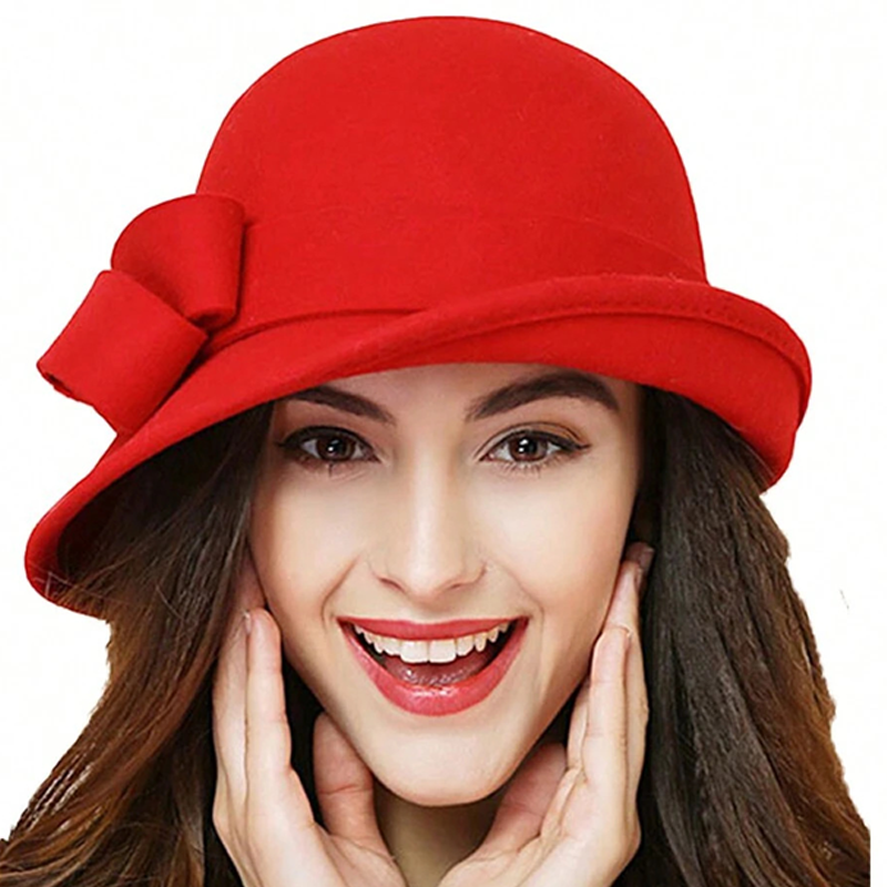 Moteriška vintažinė skrybėlė su kaspinu šone